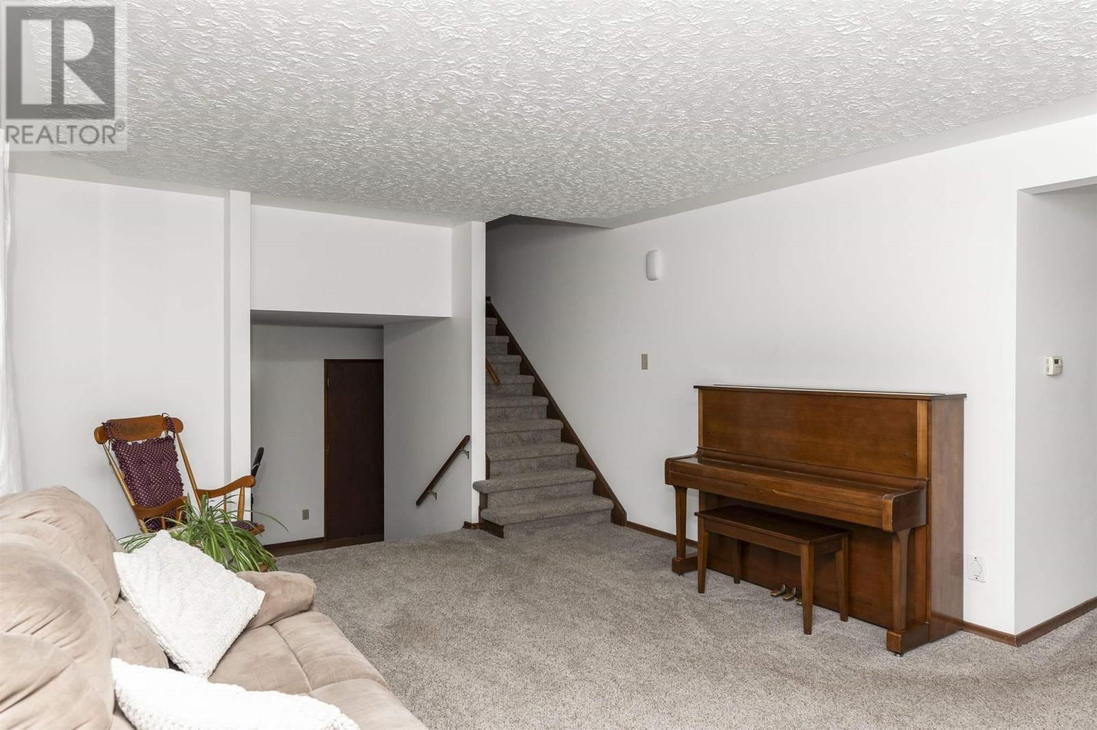 224 ANTEN ST Image 4