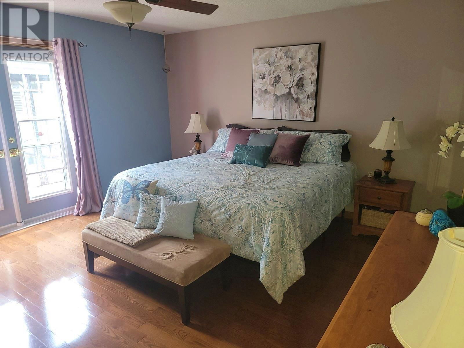 104 CENTENNIAL DR Image 21