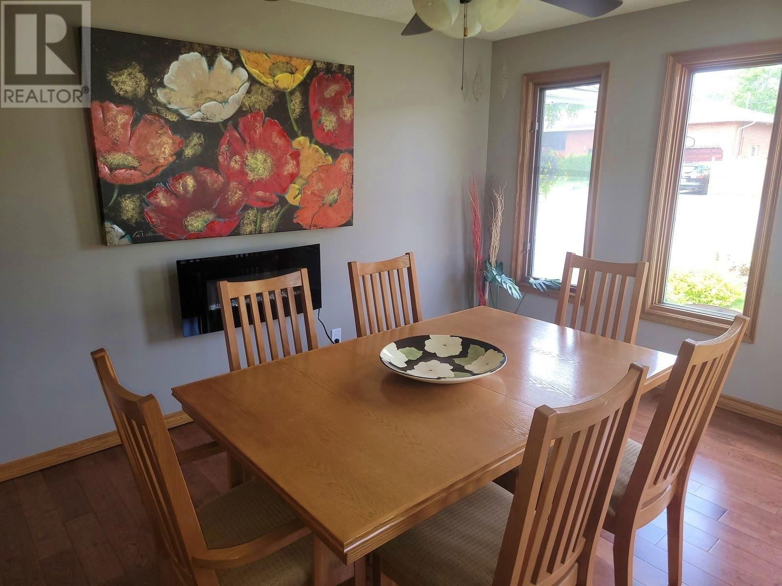 104 CENTENNIAL DR Image 47