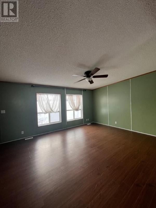 209 ALGOMA ST Image 11
