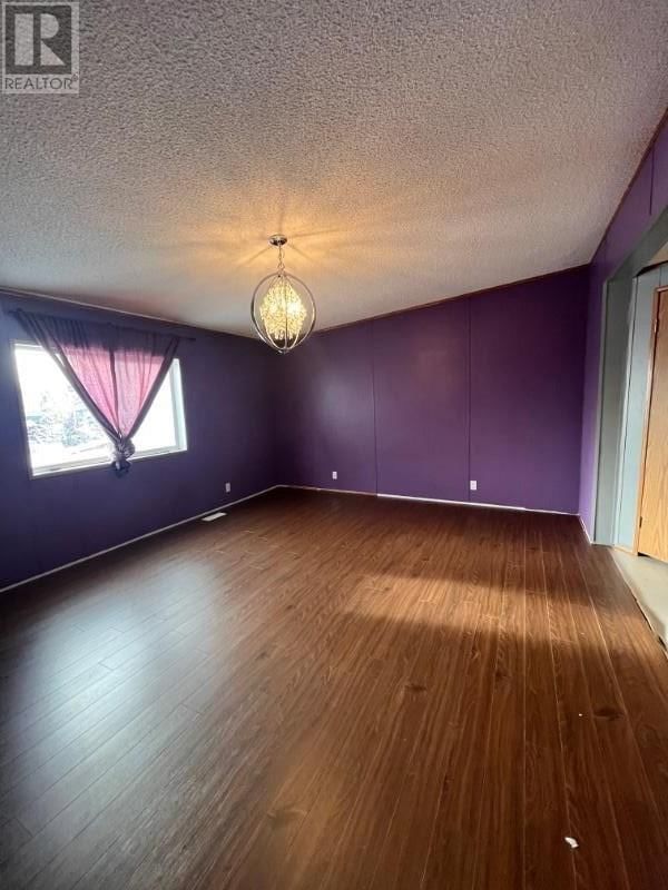 209 ALGOMA ST Image 17