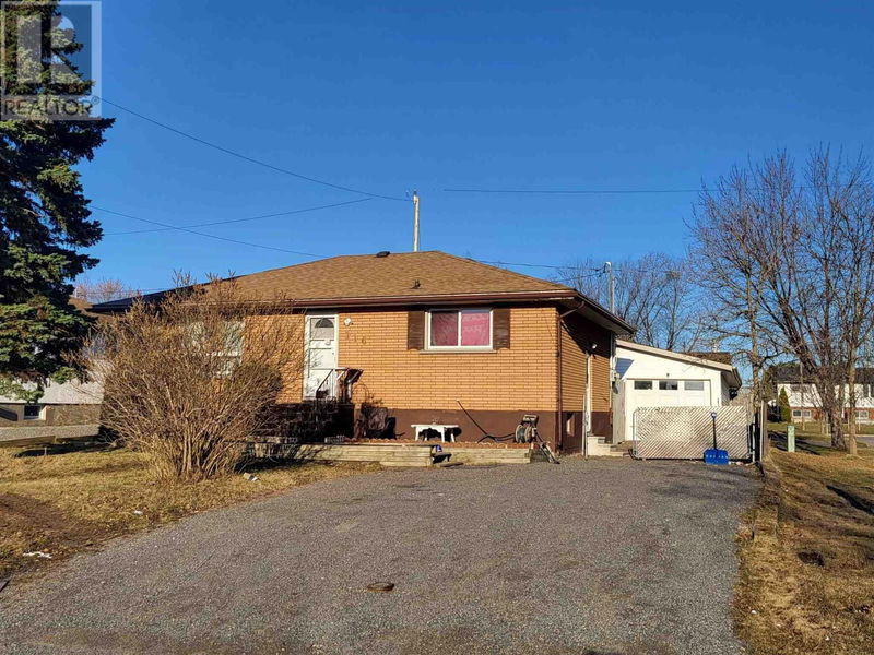 116 Huntington Ct Thunder Bay, Ontario