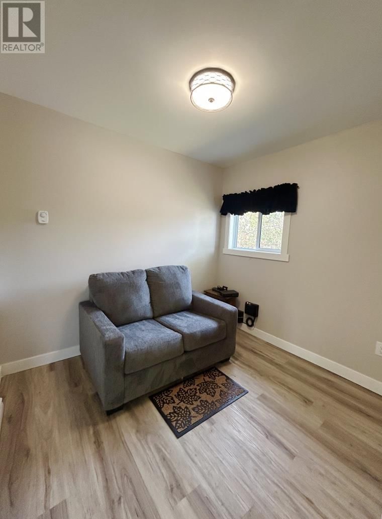 817 PHAIR AVENUE Image 17