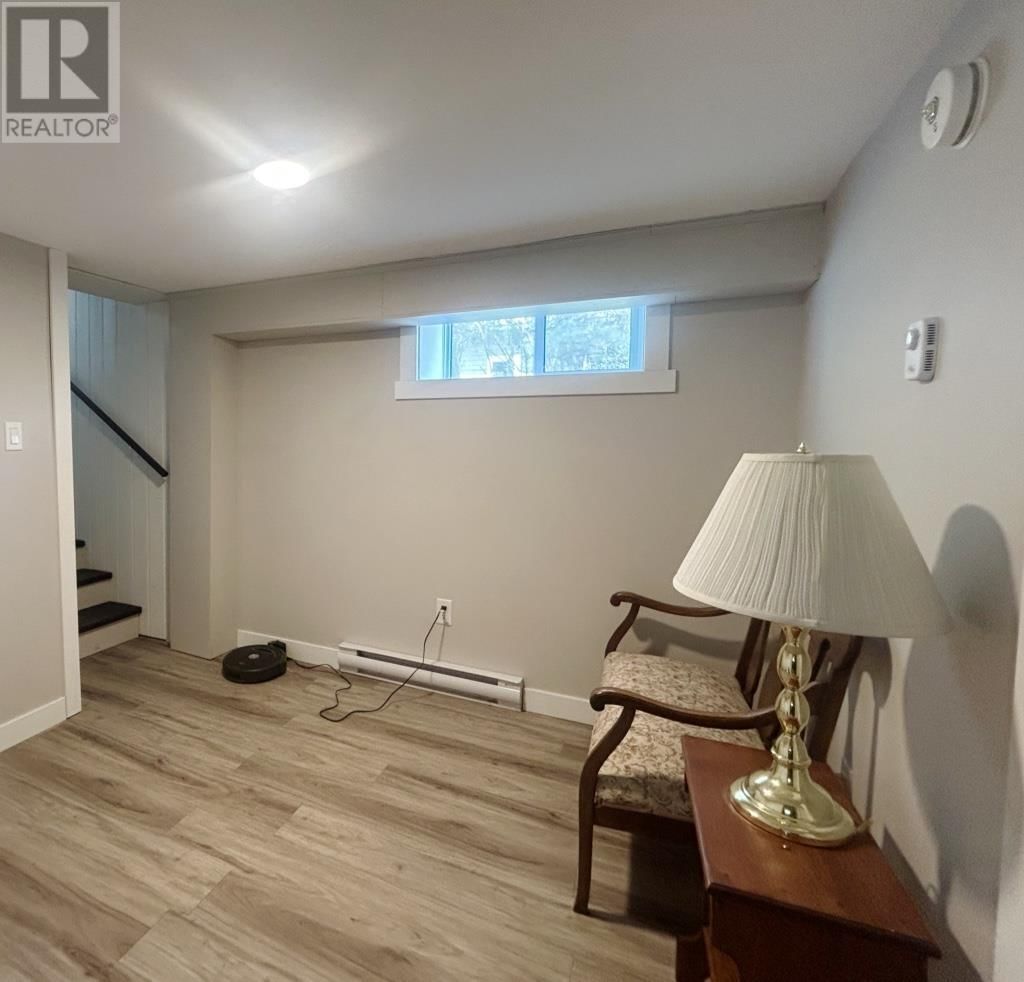 817 PHAIR AVENUE Image 20