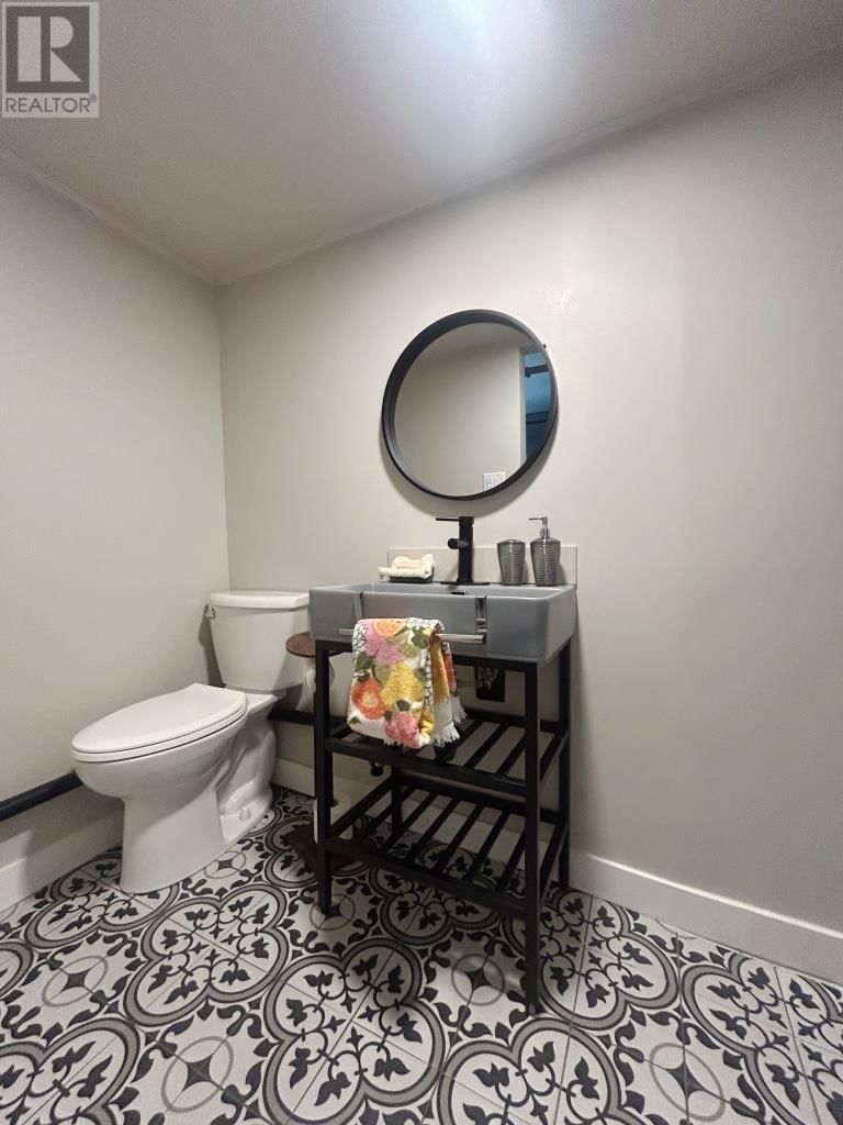 817 PHAIR AVENUE Image 25