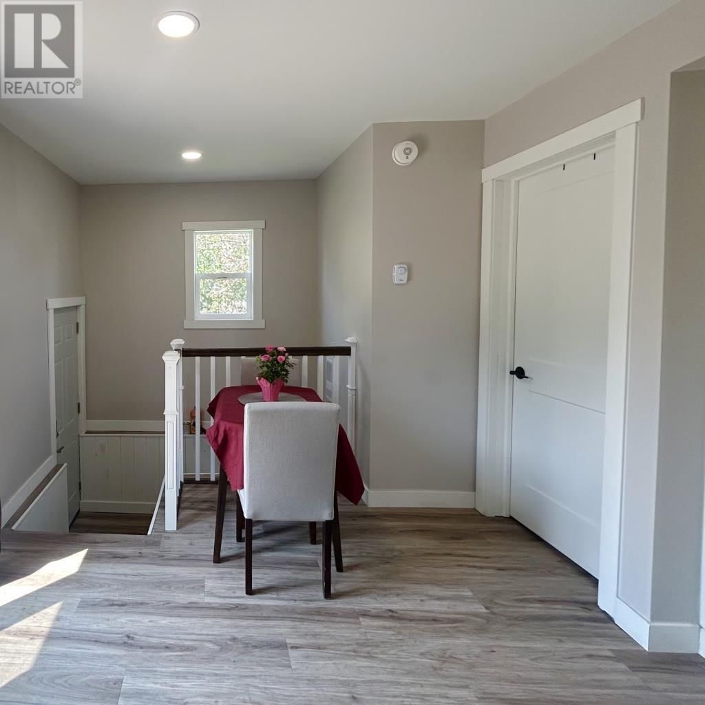 817 PHAIR AVENUE Image 8