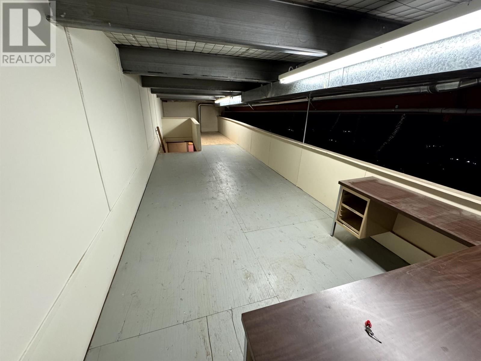 739 HAROLD CRES Image 31