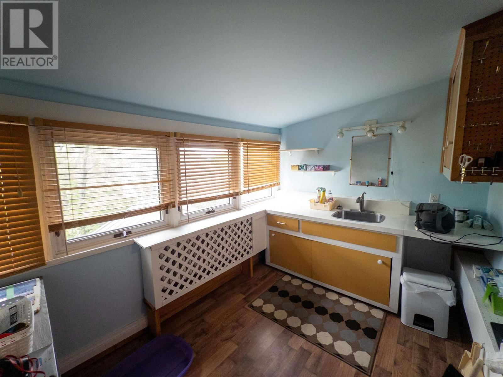 313 MATHESON STREET Image 39