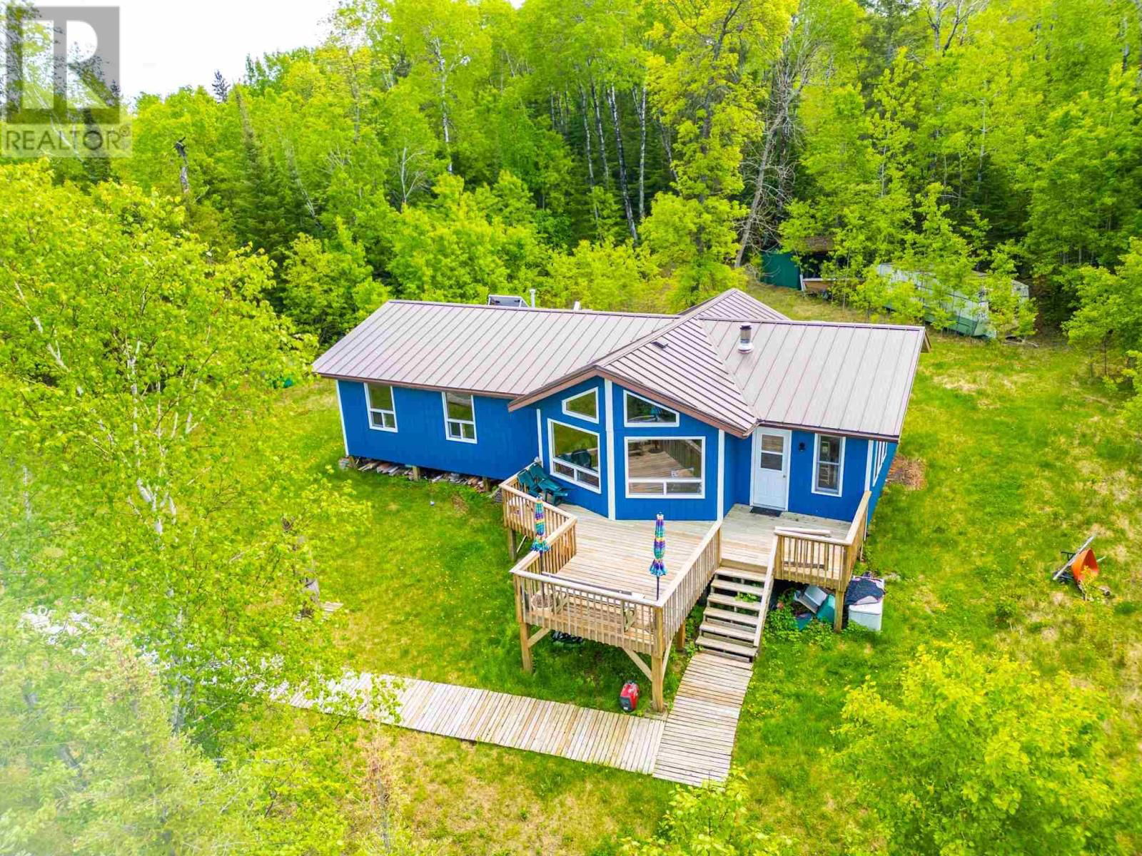 2747 MOORE BAY Image 1