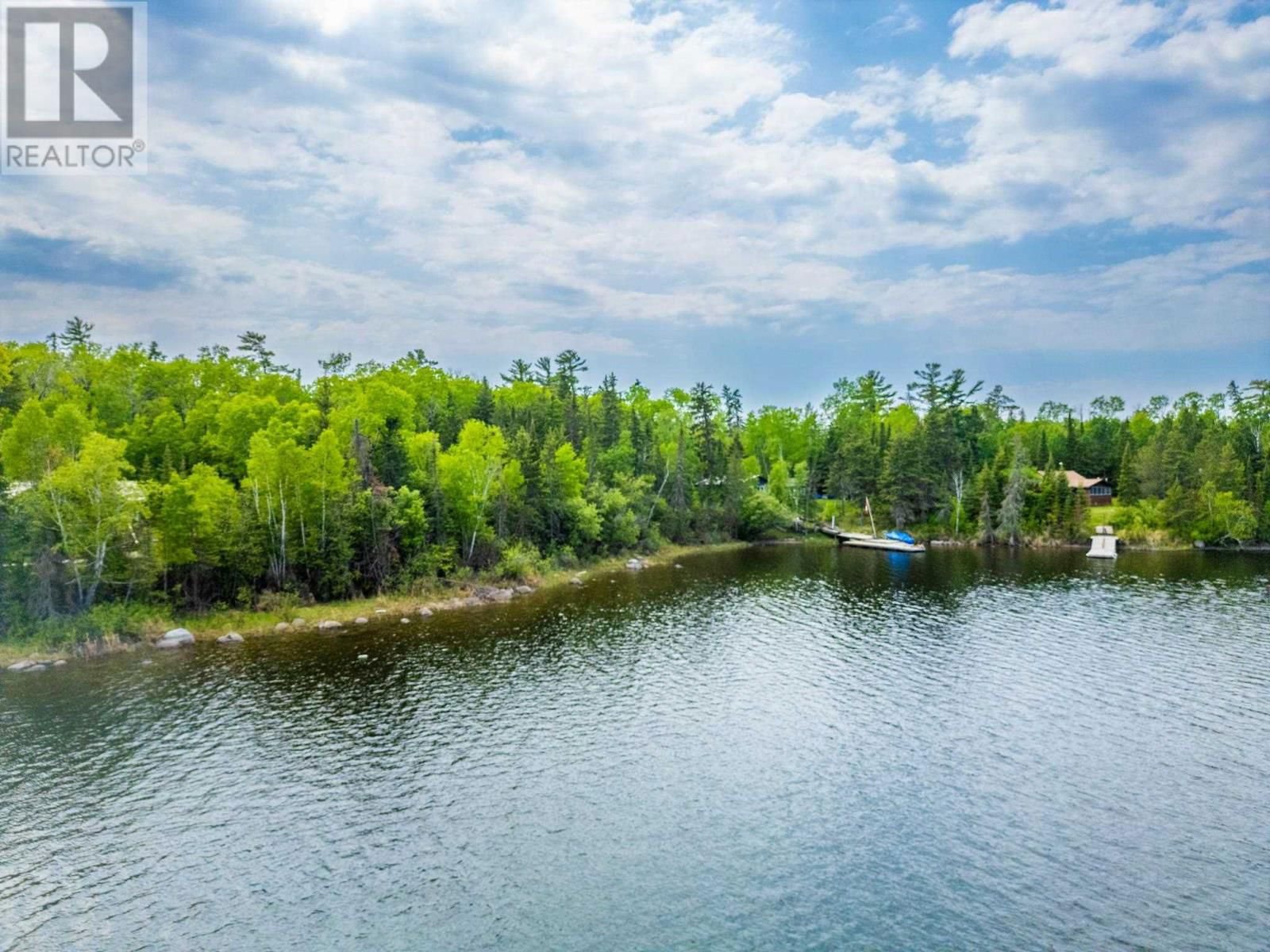 2747 MOORE BAY Image 22