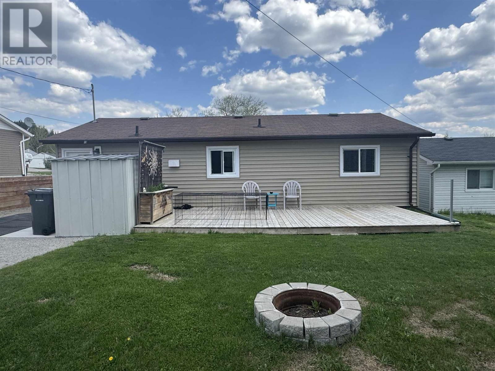 14 FLICKER AVE Image 19