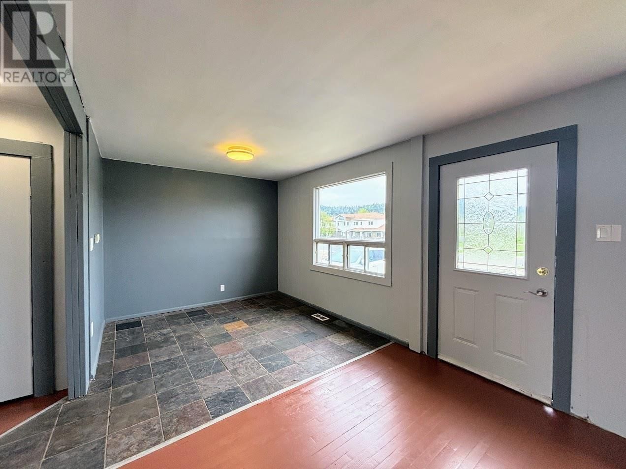 16 OHSWEKEN RD Image 7