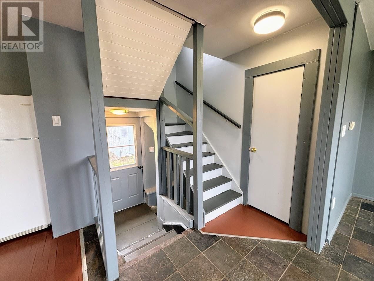 16 OHSWEKEN RD Image 8