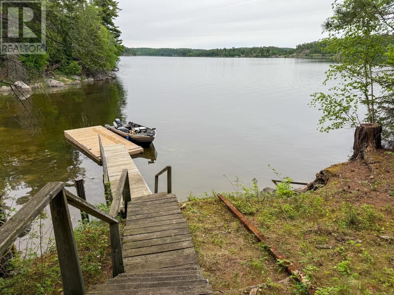 4 - 10 SABASKONG BAY ISLAND Image 9