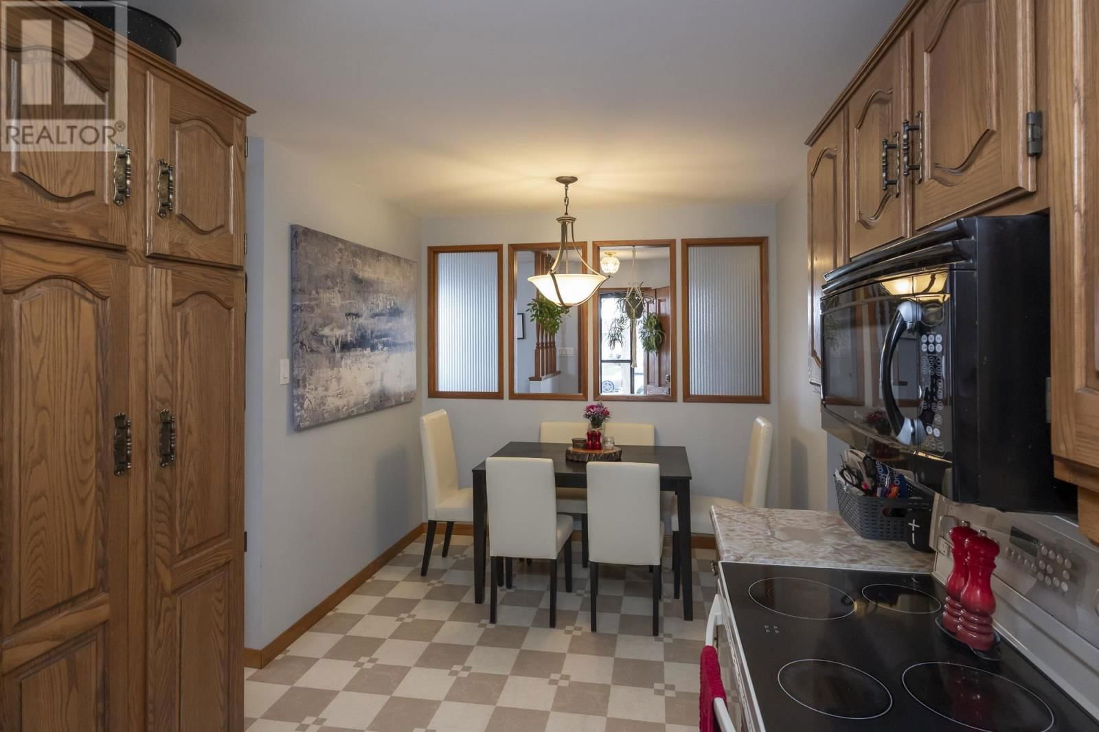 234 TRINITY CRES Image 12