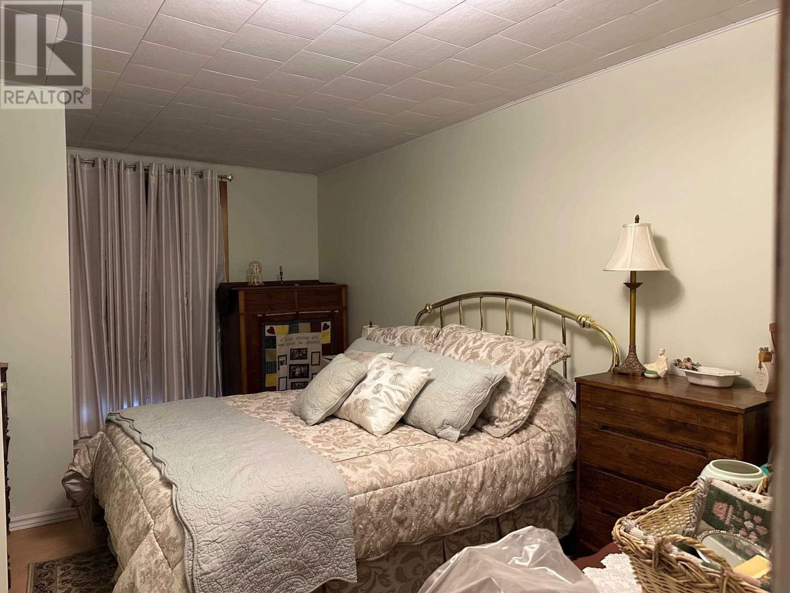 12 HUDSON DR Image 15