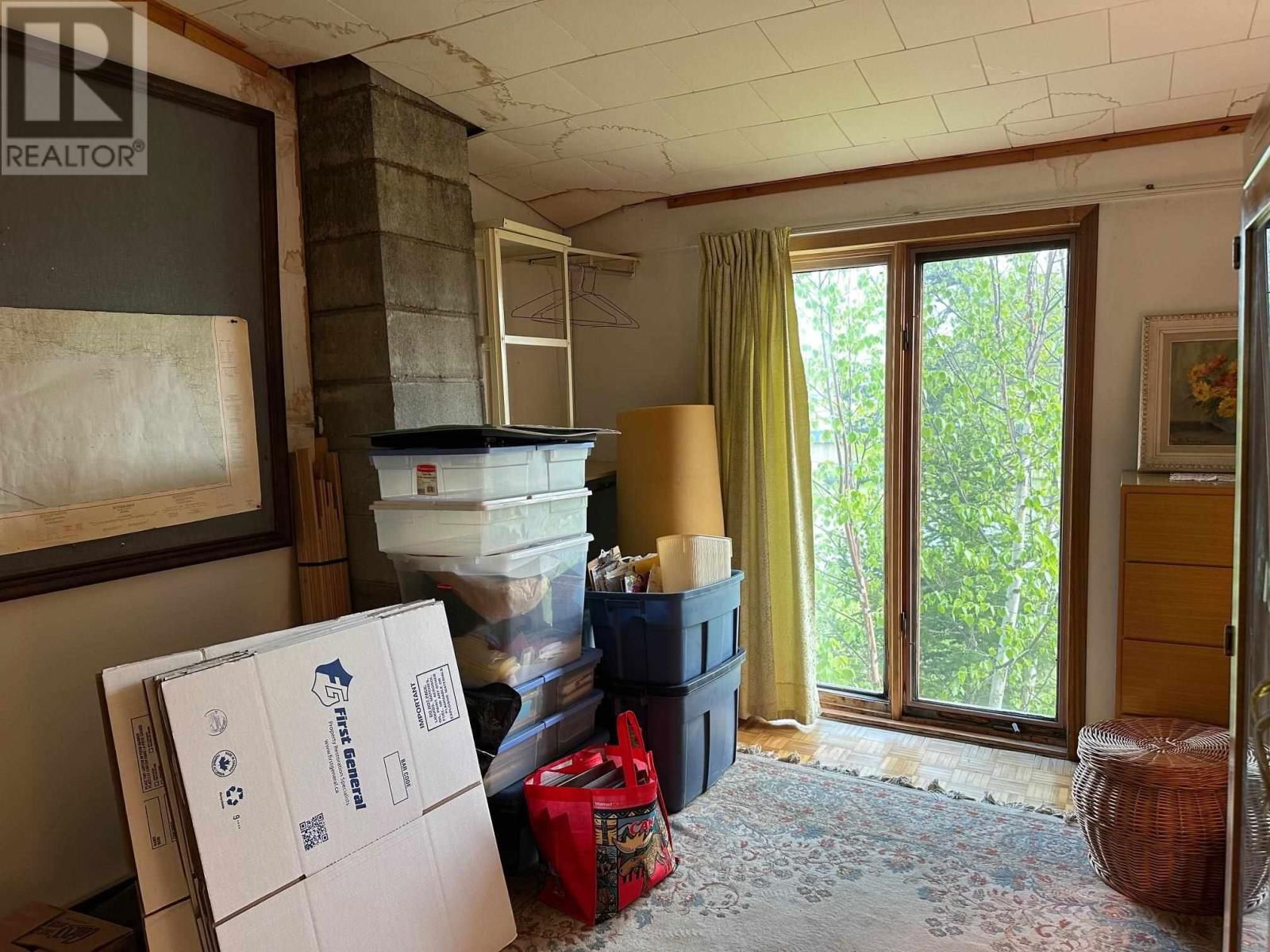 12 HUDSON DR Image 29