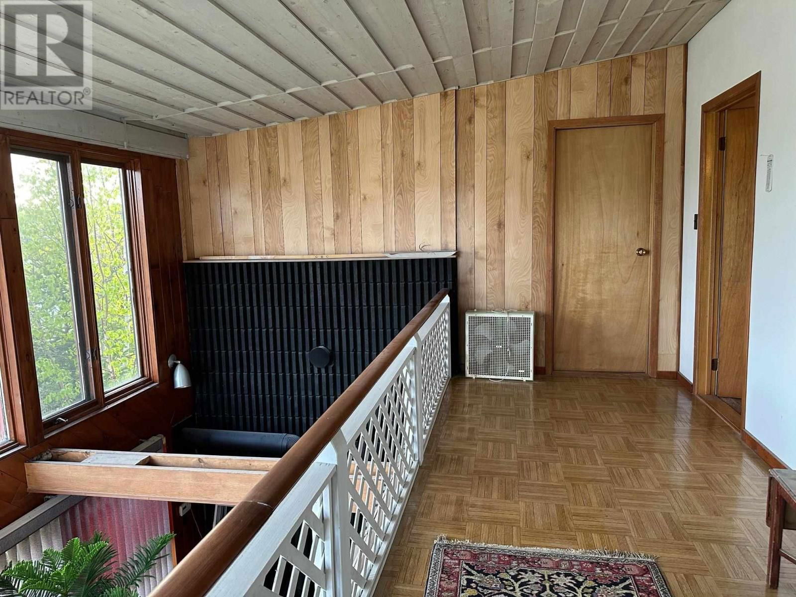 12 HUDSON DR Image 35