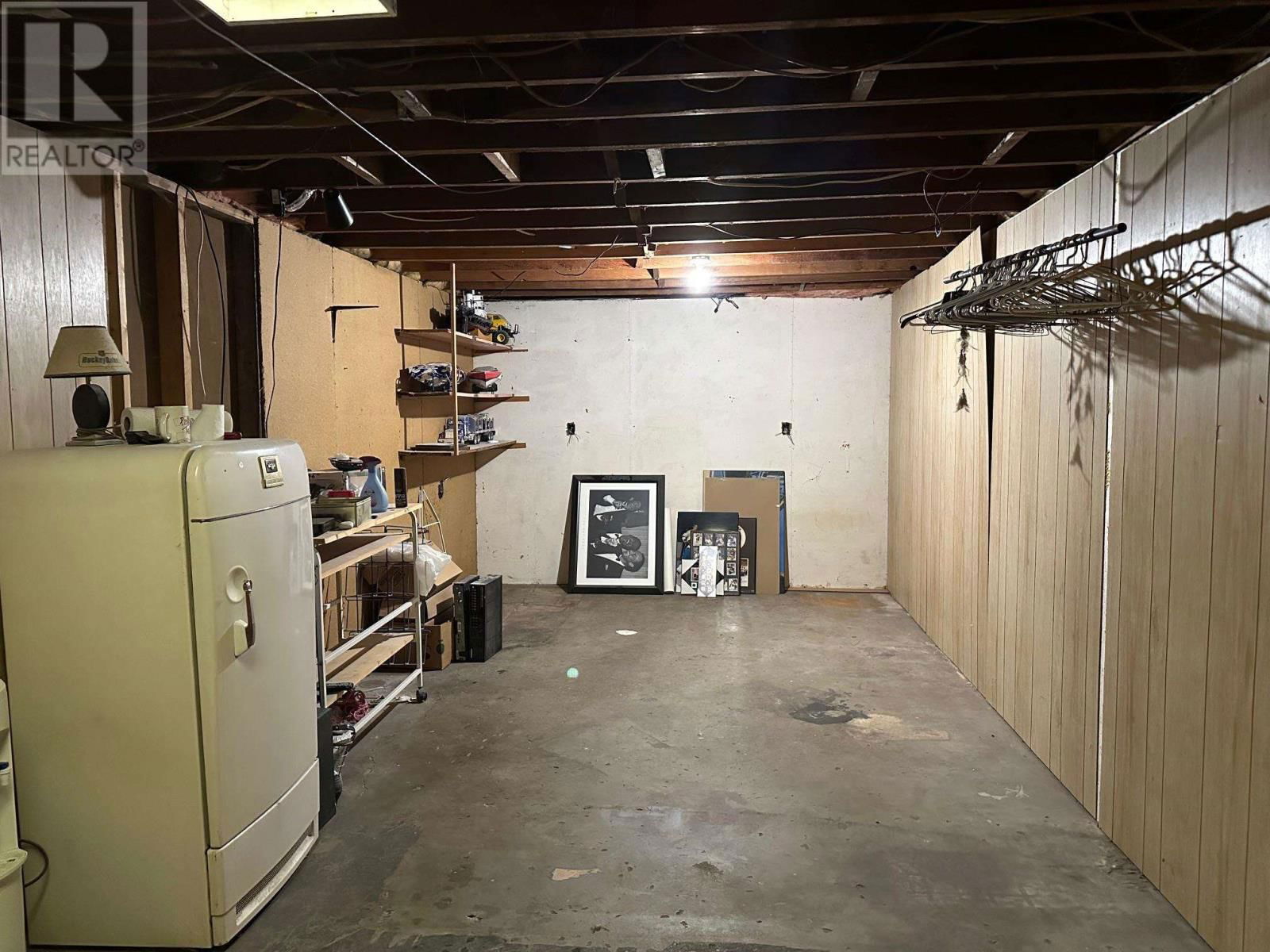 12 HUDSON DR Image 44