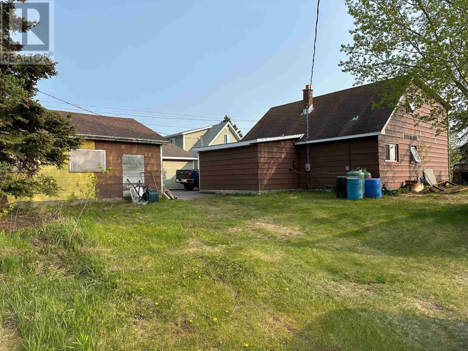 12 HUDSON DR Image 46