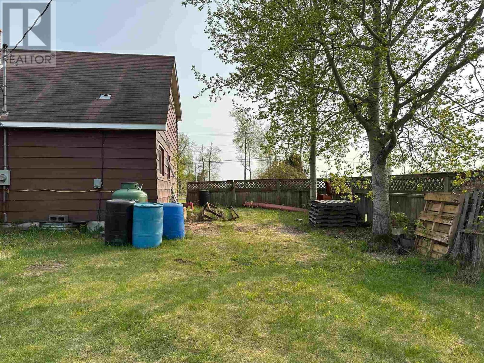 12 HUDSON DR Image 47