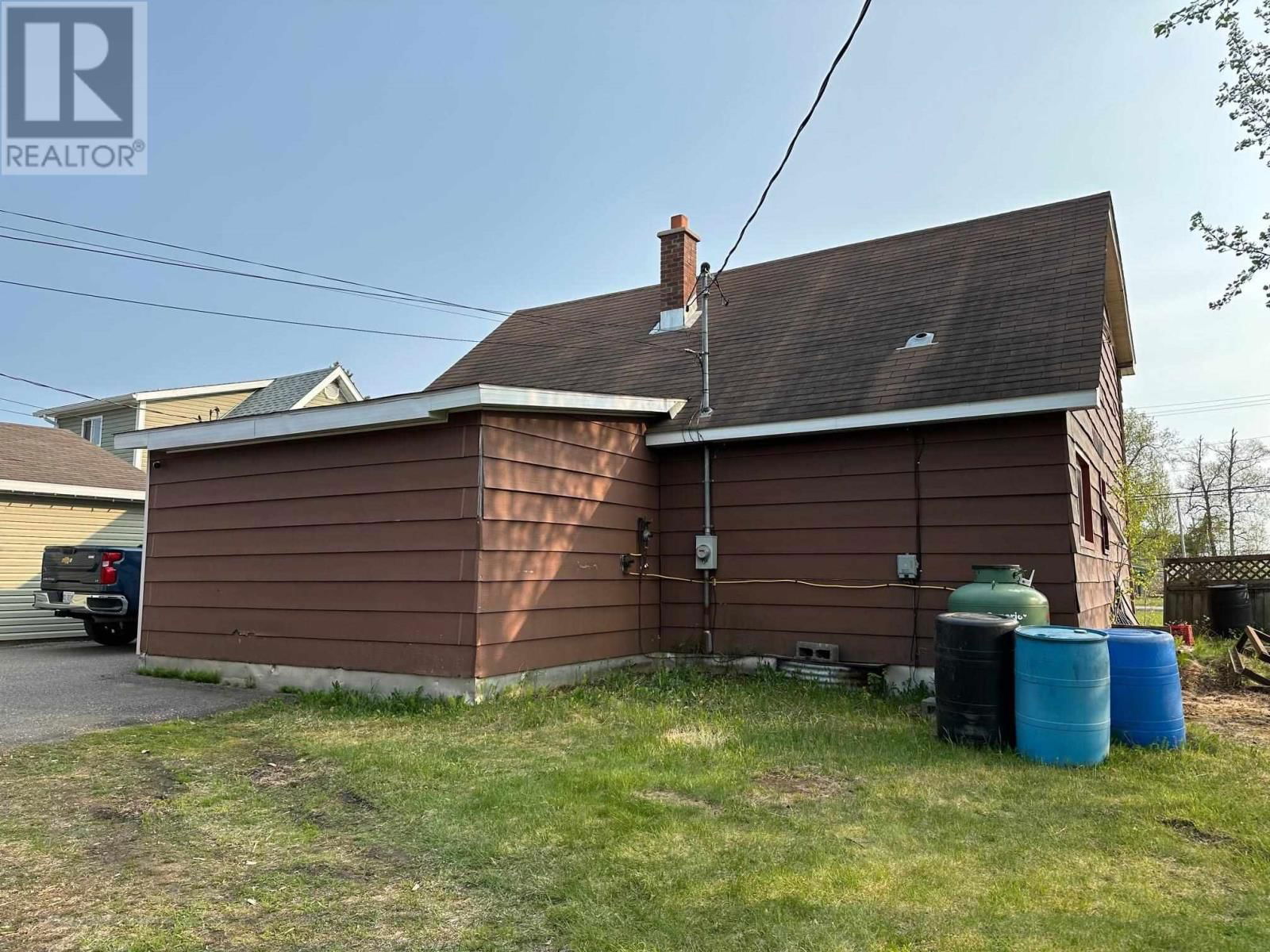 12 HUDSON DR Image 48
