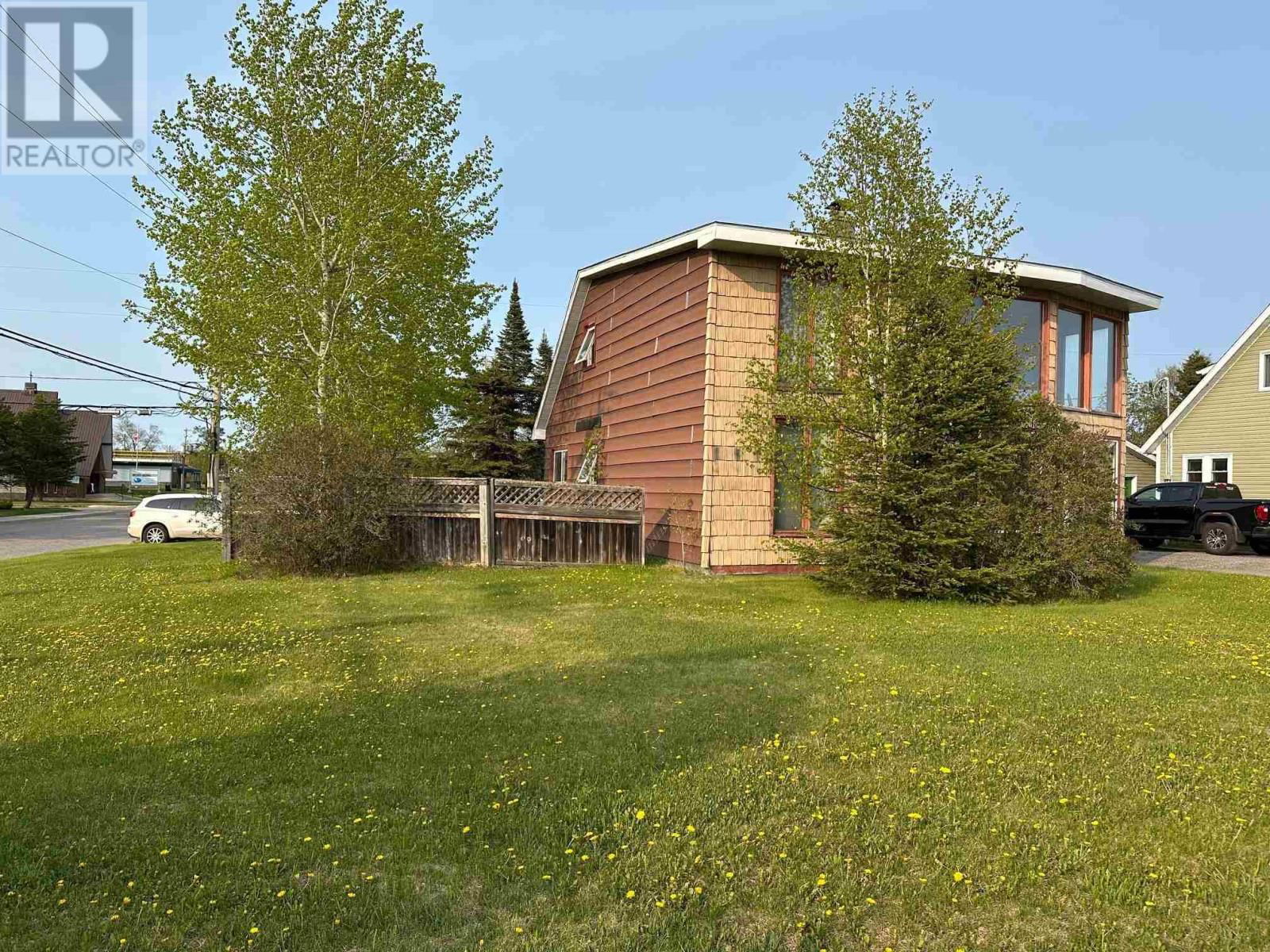 12 HUDSON DR Image 50