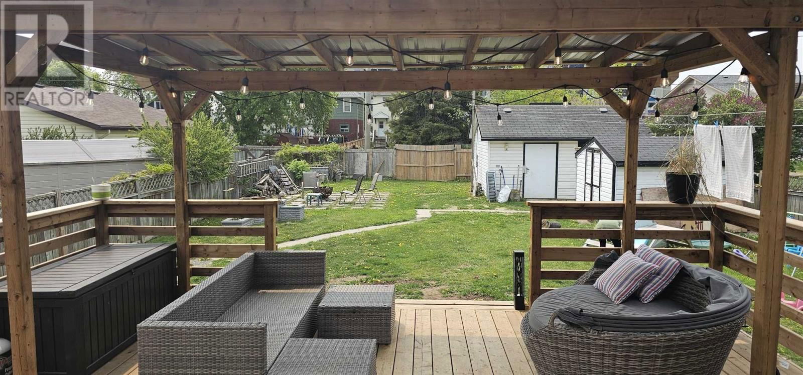 232 FRANCIS ST Image 22