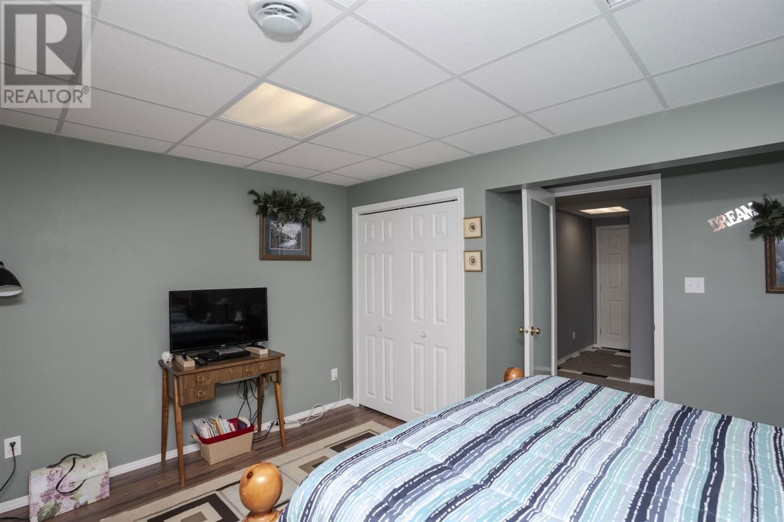 301 CARIBOU CRES Image 41