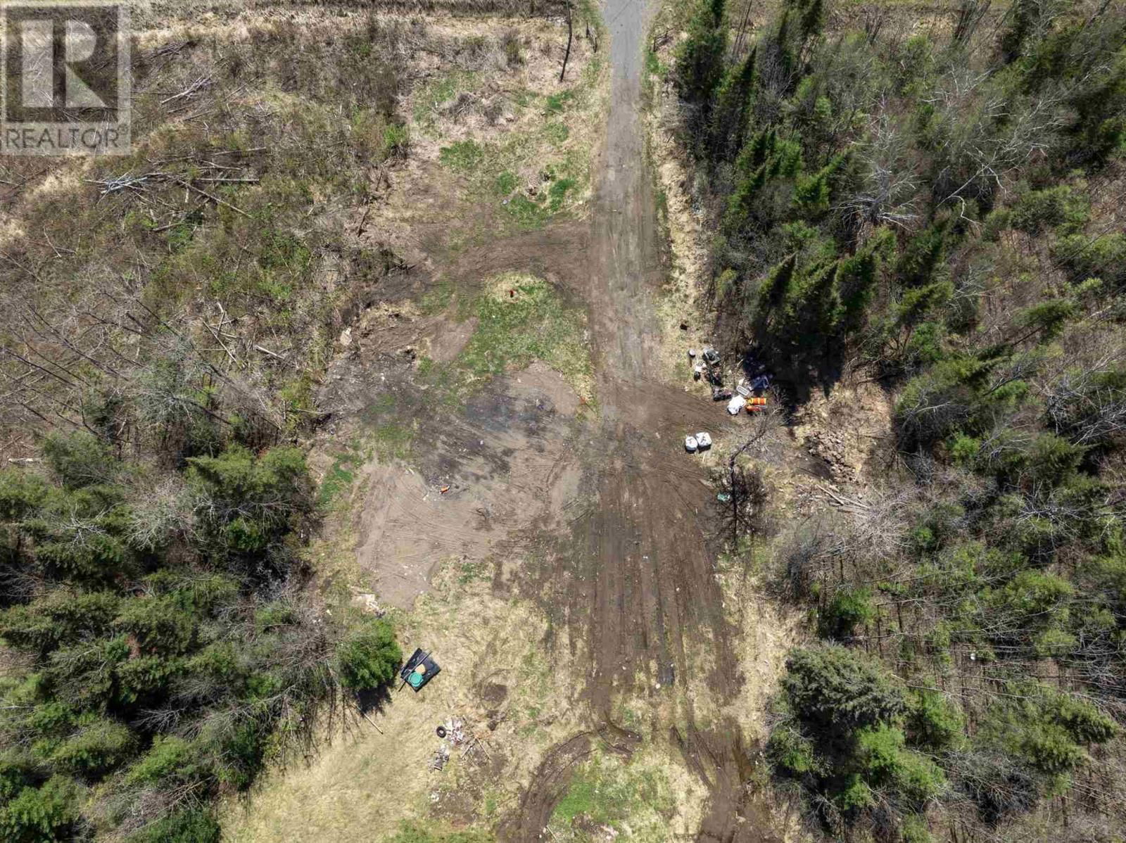 390 CONNOLLY ROAD Image 14