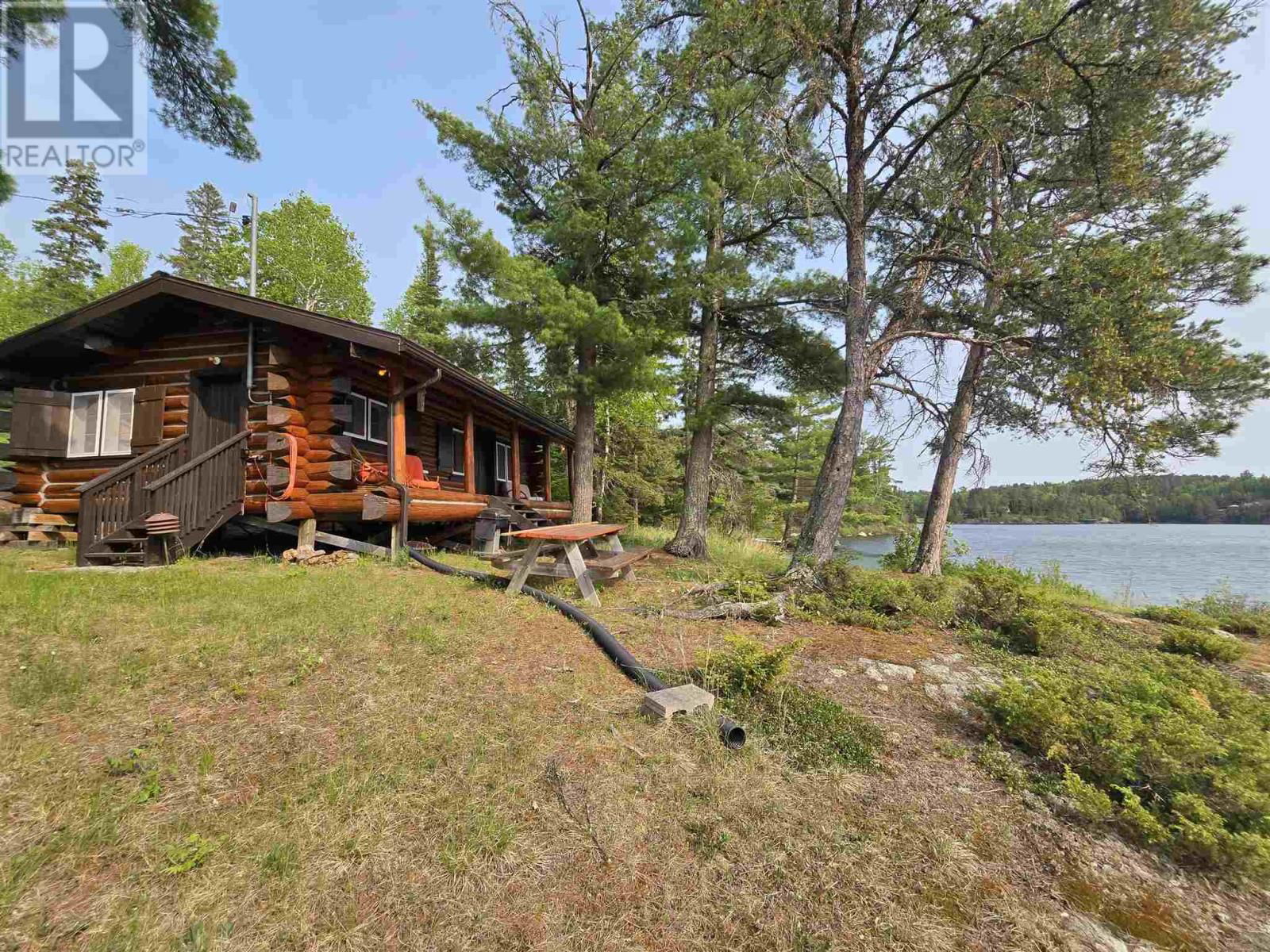 68 WHITEFISH BAY IS Image 10