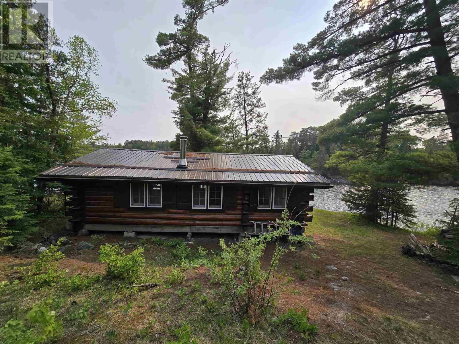 68 WHITEFISH BAY IS Image 32