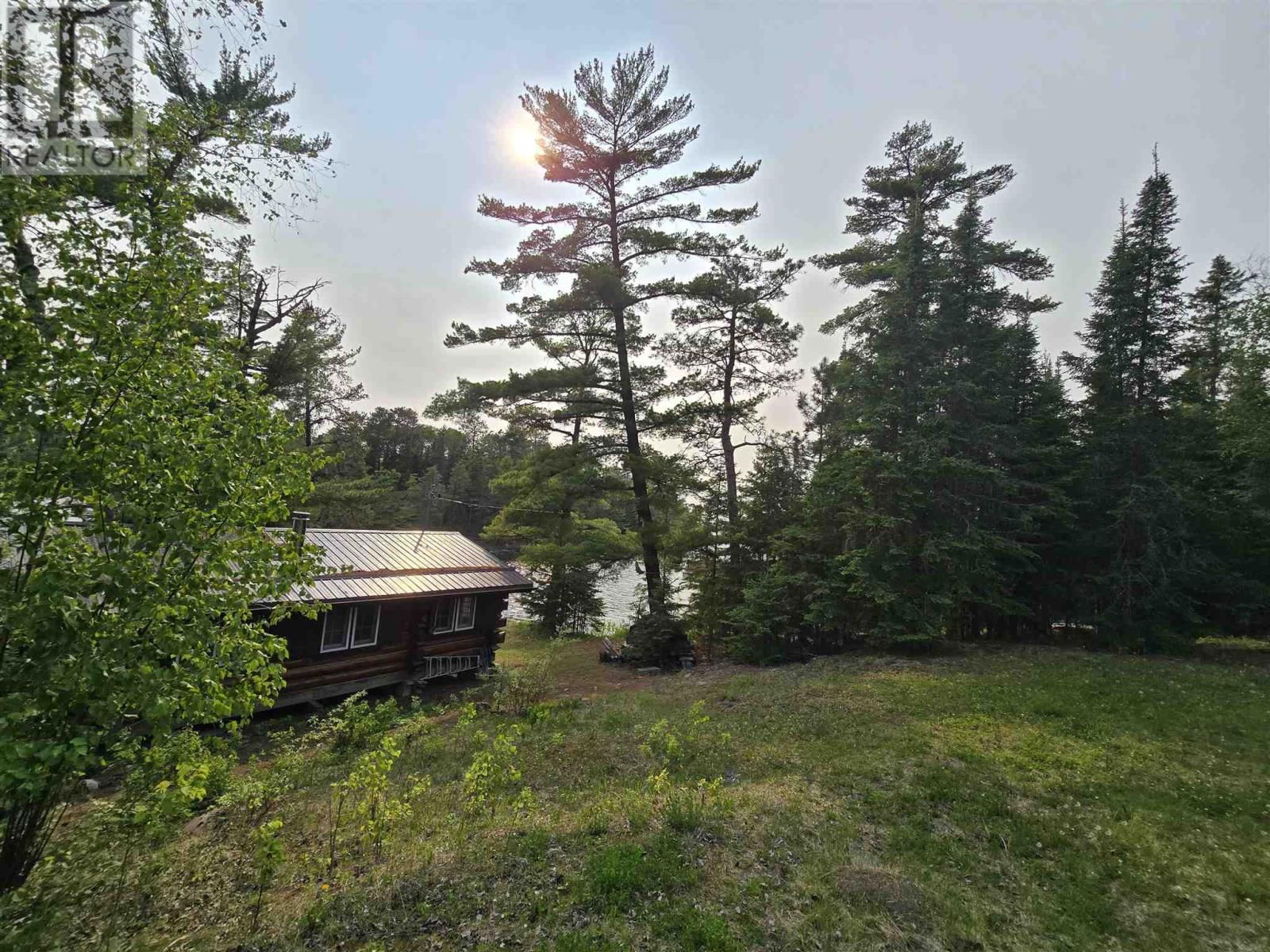 68 WHITEFISH BAY IS Image 33