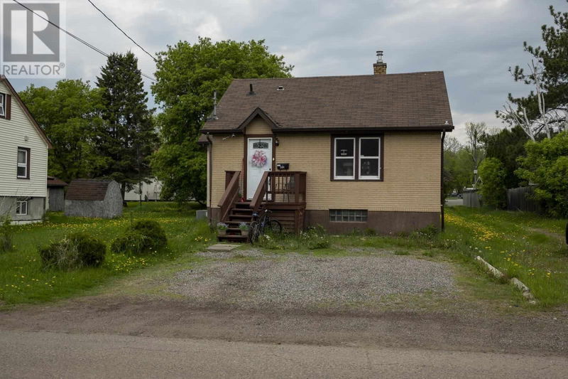 504 Andrew St Thunder Bay, Ontario