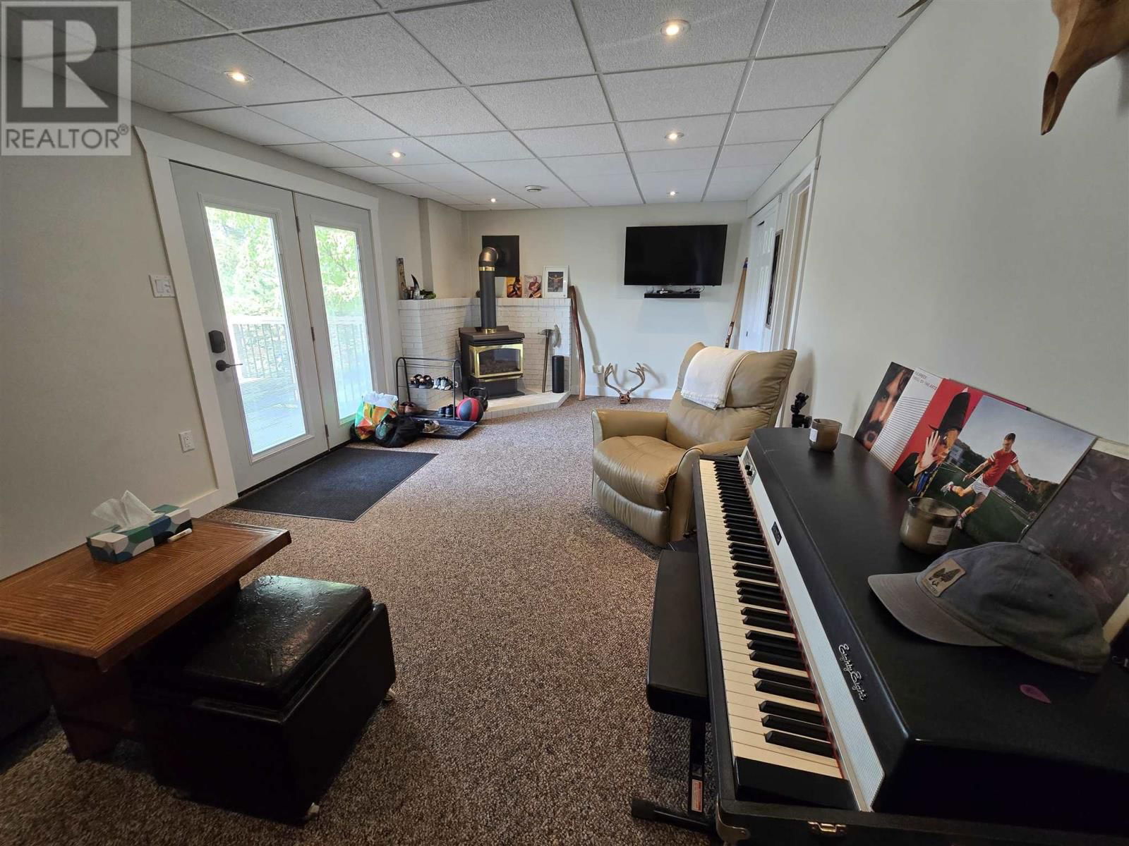 1517 VALLEY DR Image 30