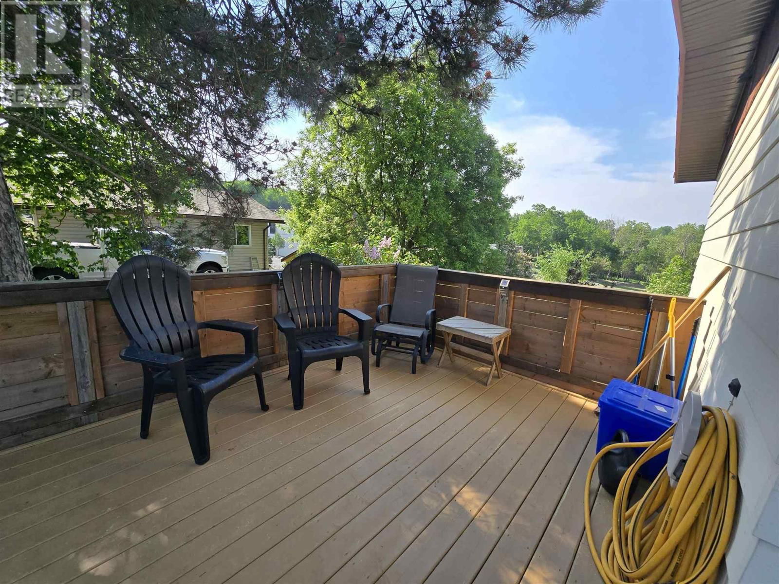 1517 VALLEY DR Image 5