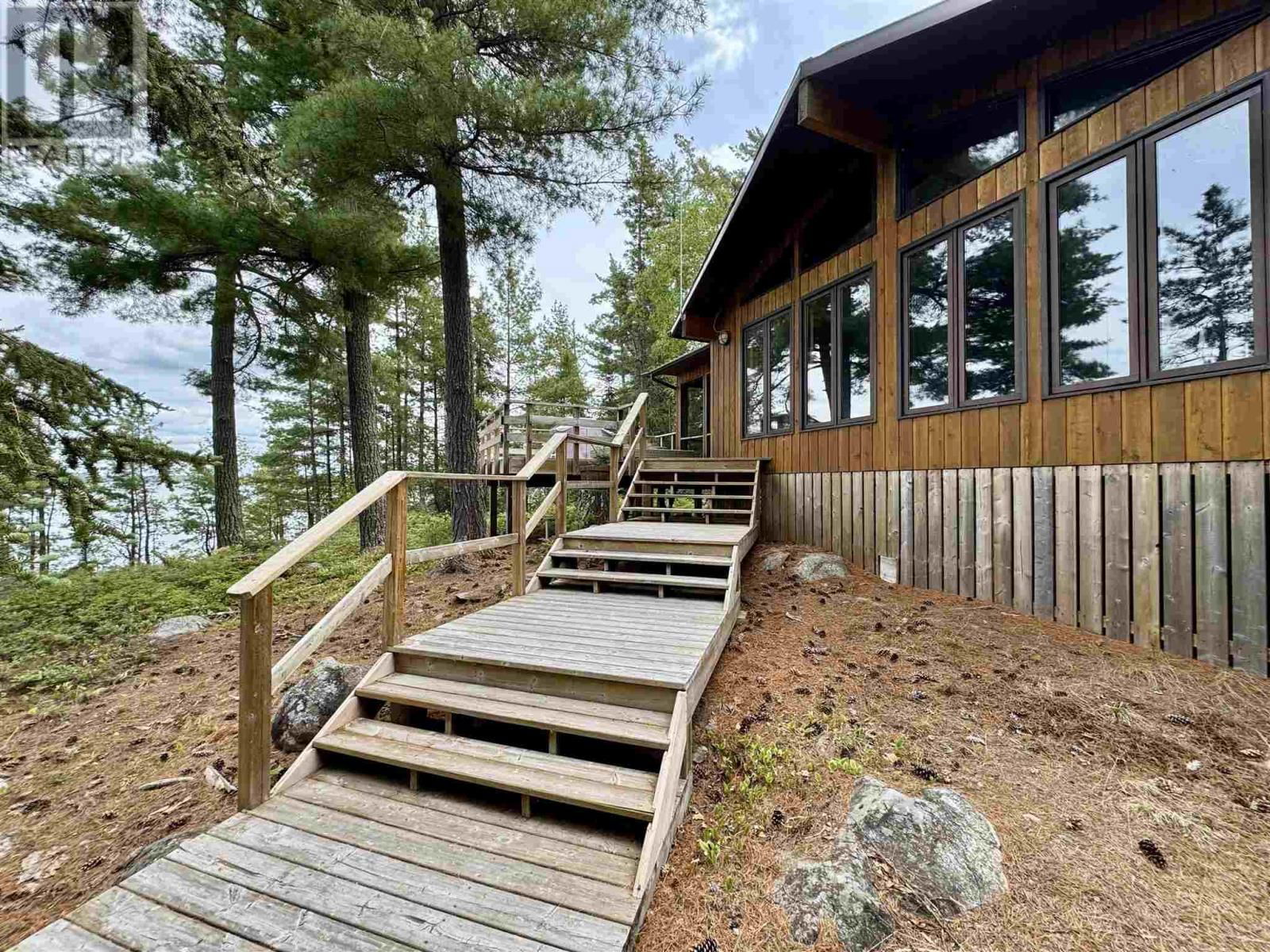 12 & 13 HAY ISLAND Image 26