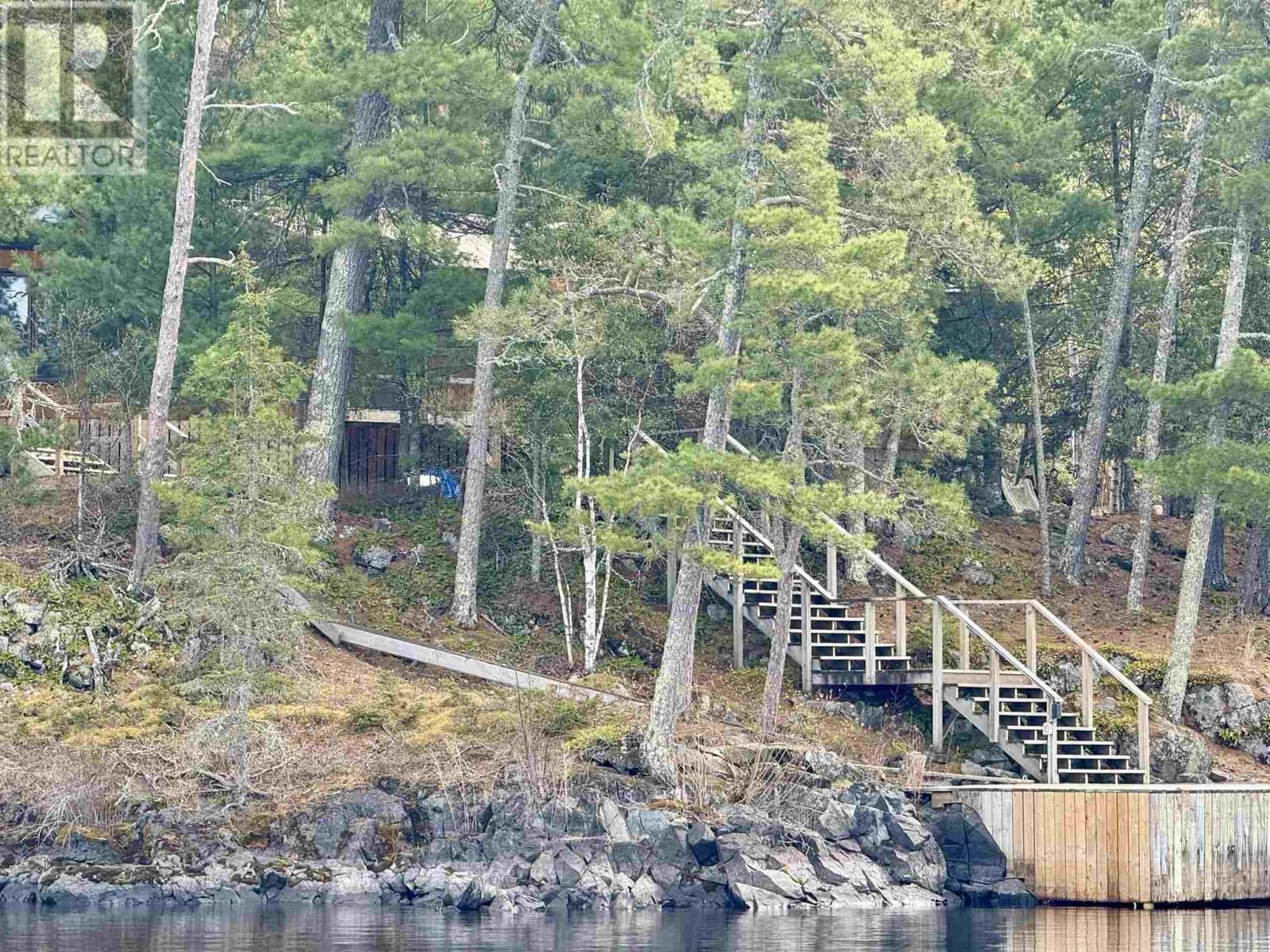 12 & 13 HAY ISLAND Image 36