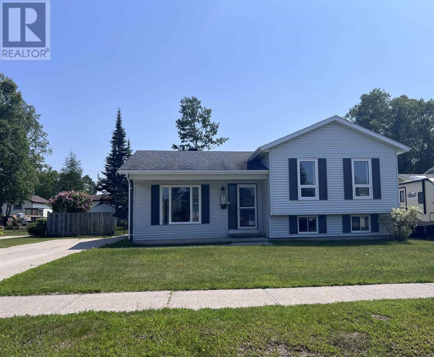 49 BASTEDO CRES Image 1