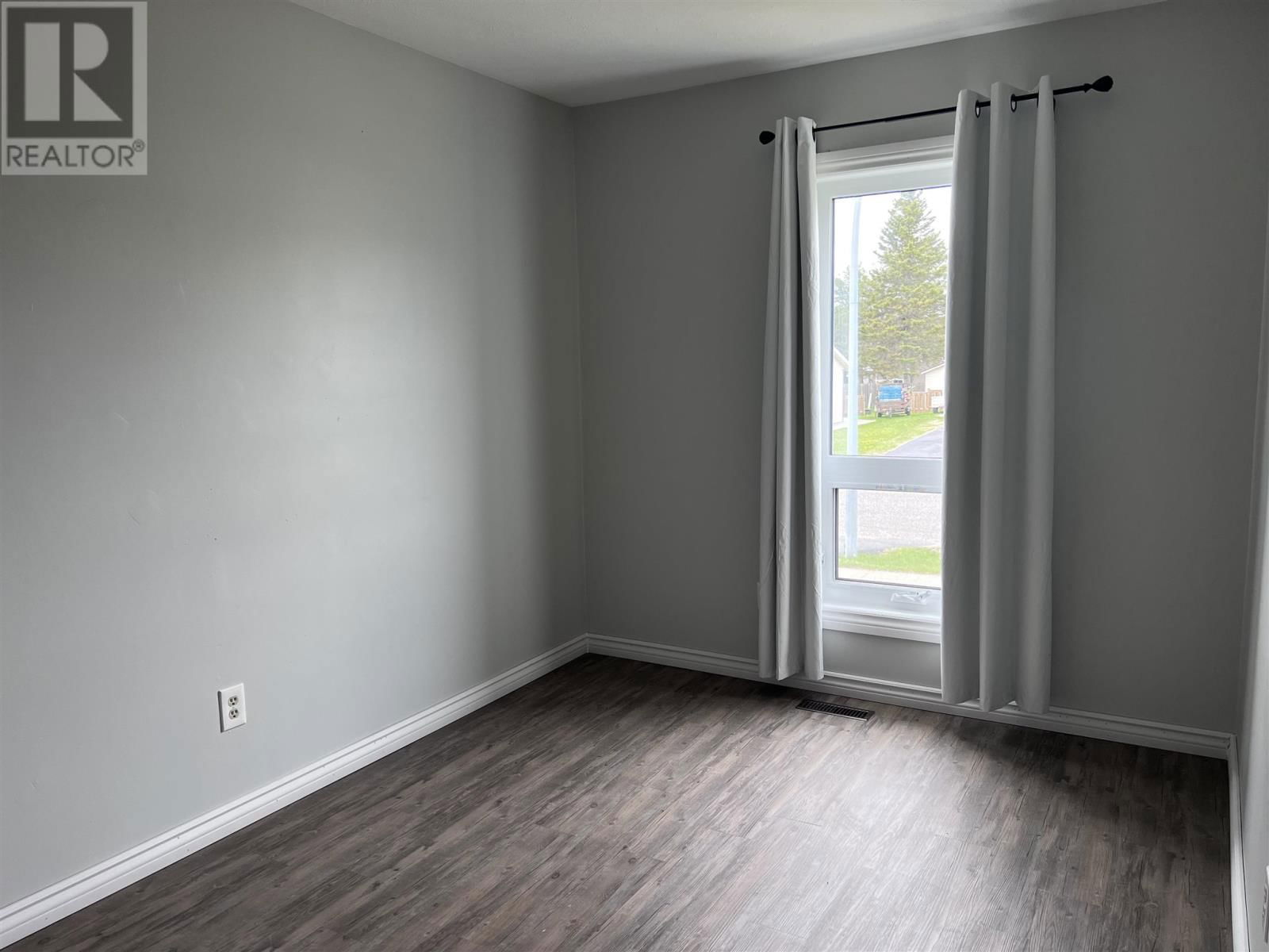 49 BASTEDO CRES Image 14