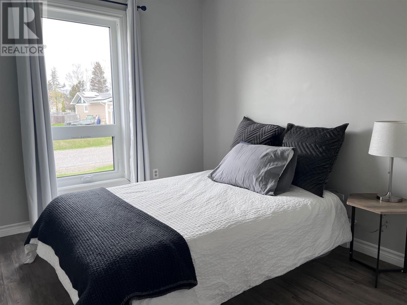 49 BASTEDO CRES Image 16
