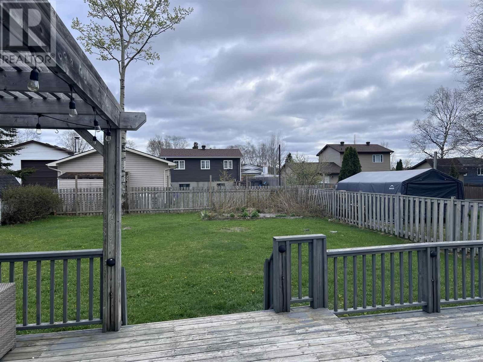 49 BASTEDO CRES Image 36