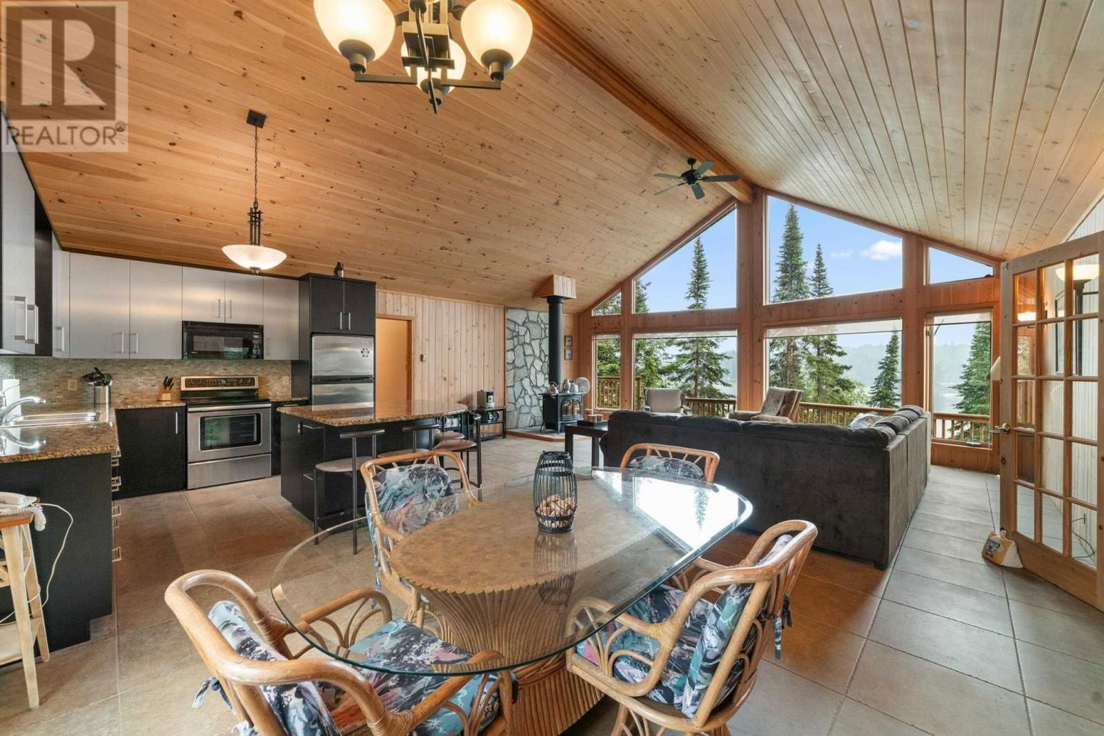 53 LILY PAD BAY Image 14