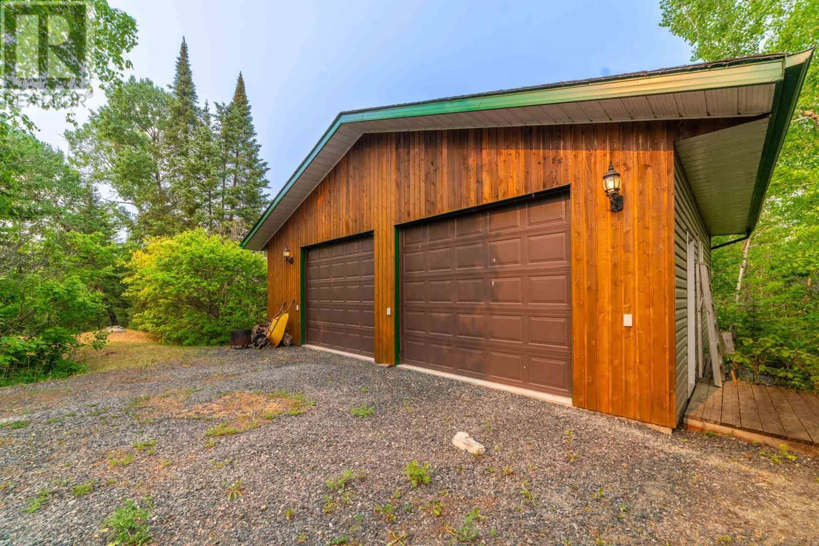 53 LILY PAD BAY Image 38