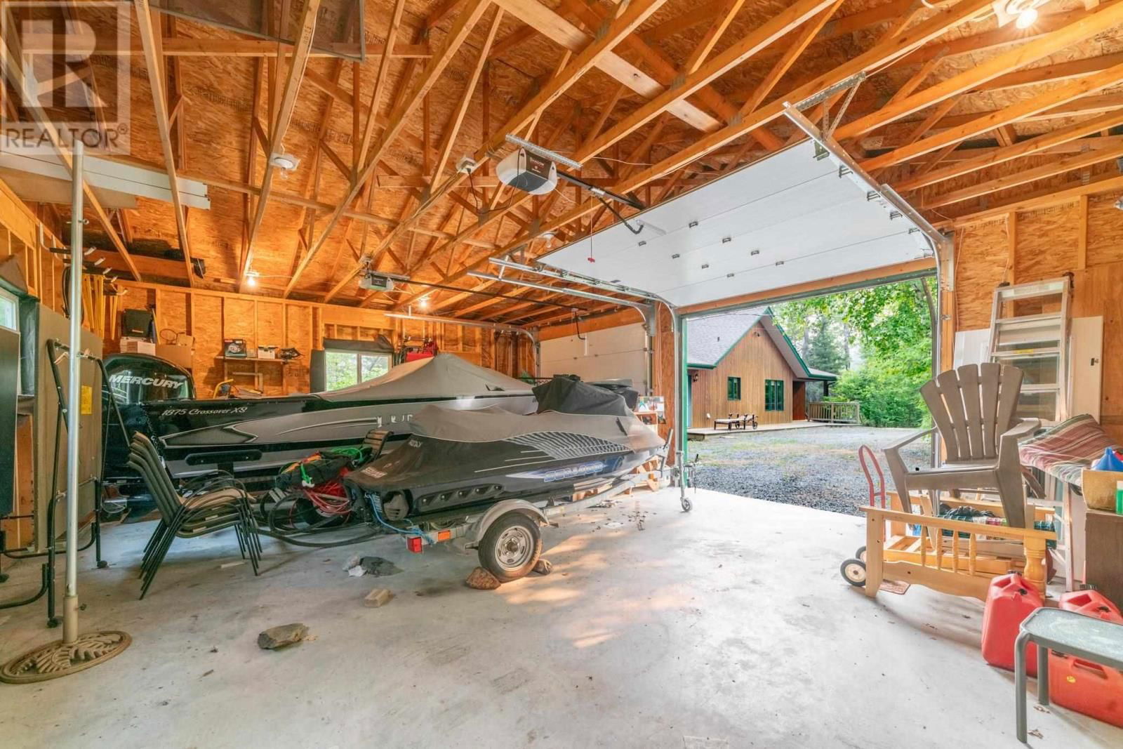53 LILY PAD BAY Image 39
