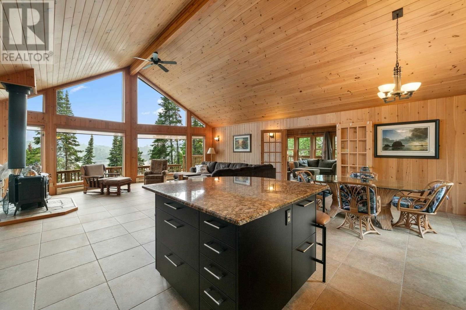 53 LILY PAD BAY Image 9