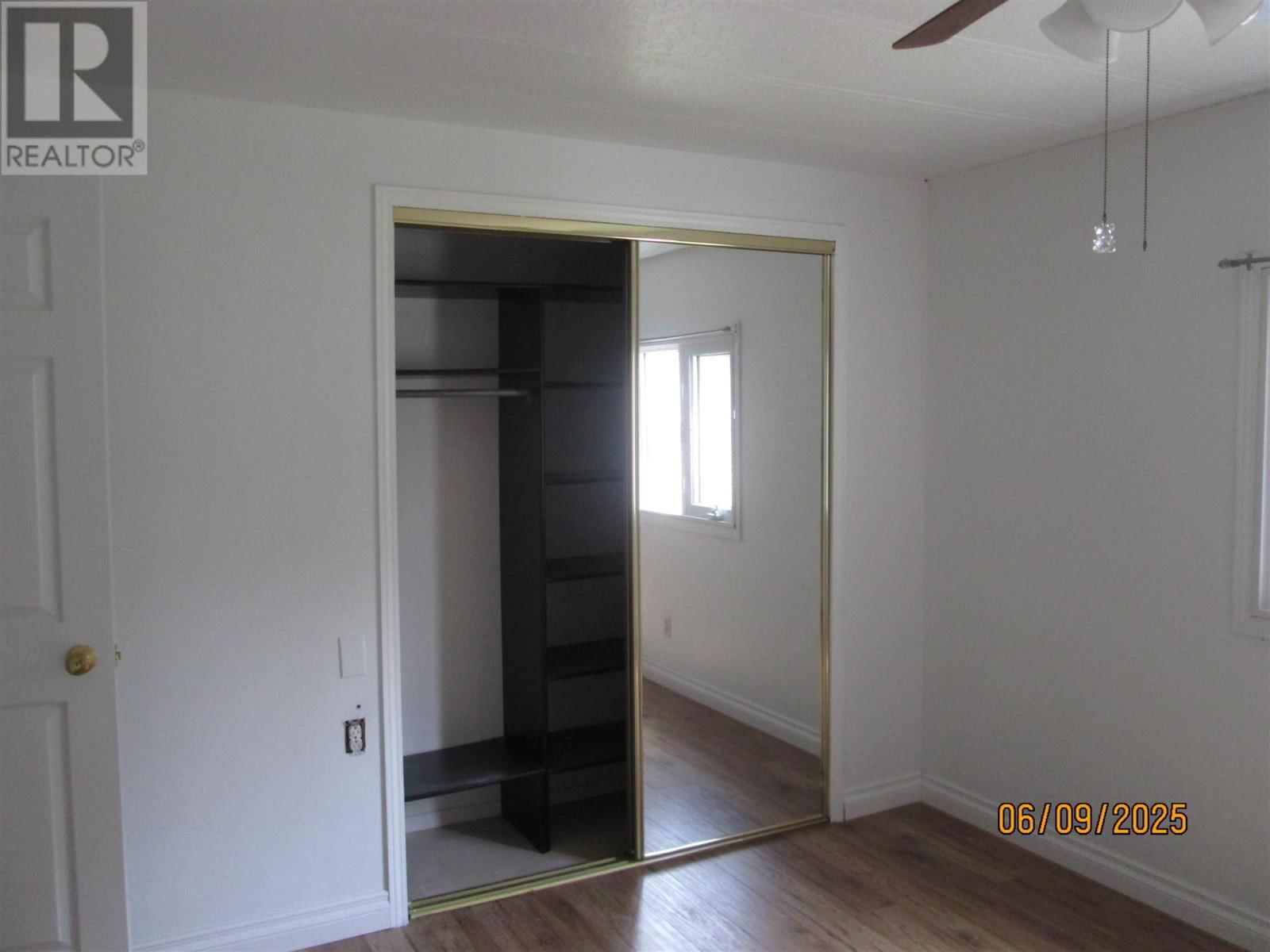 408 and 410 COLLEY STREET Image 21
