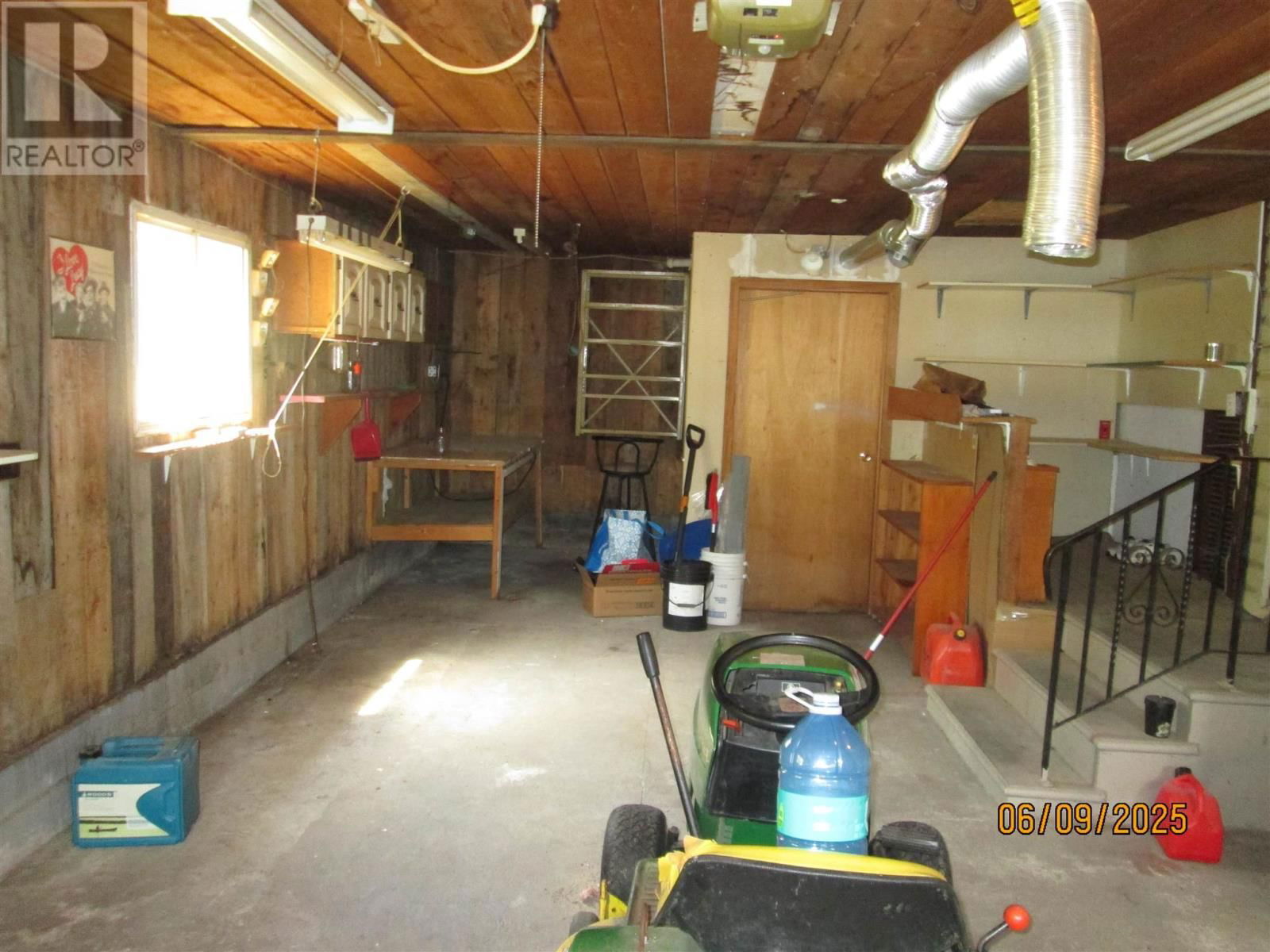 408 and 410 COLLEY STREET Image 28