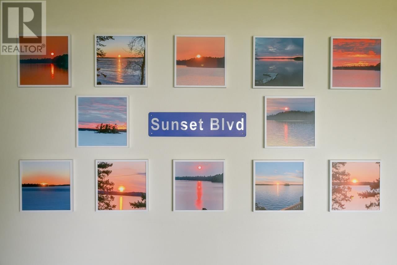 18 SUNSET BOULEVARD Image 11