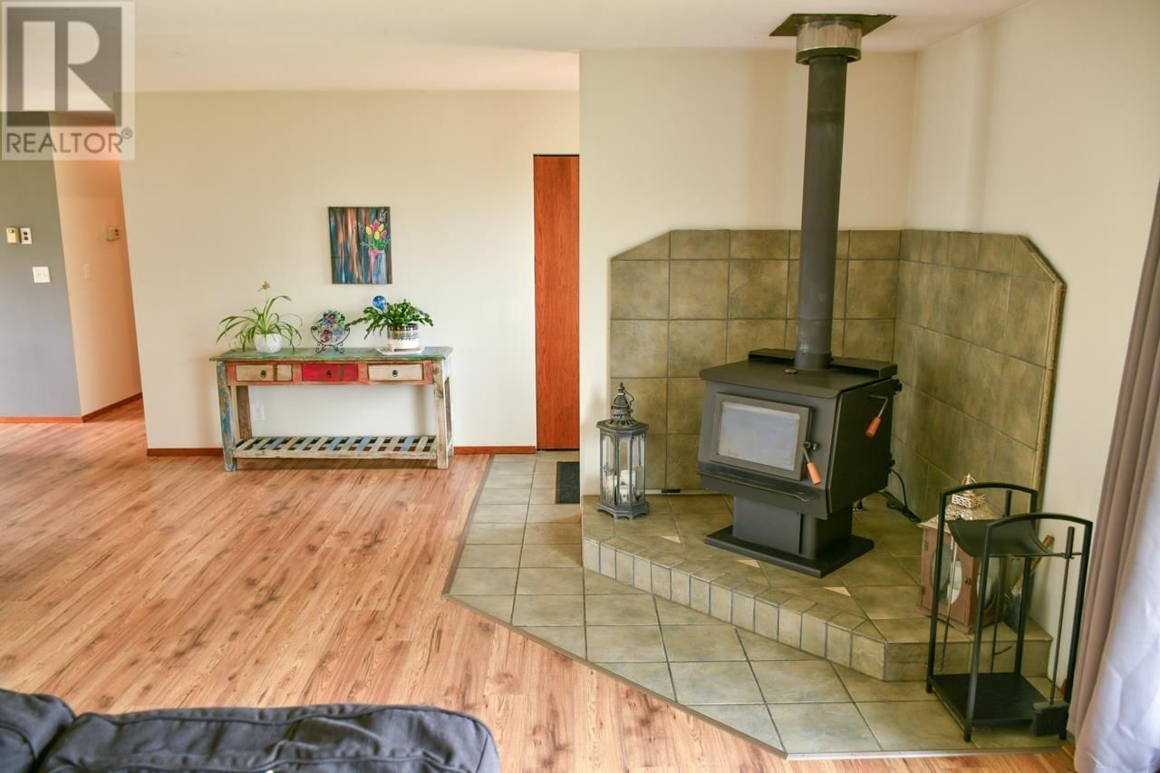 18 SUNSET BOULEVARD Image 15